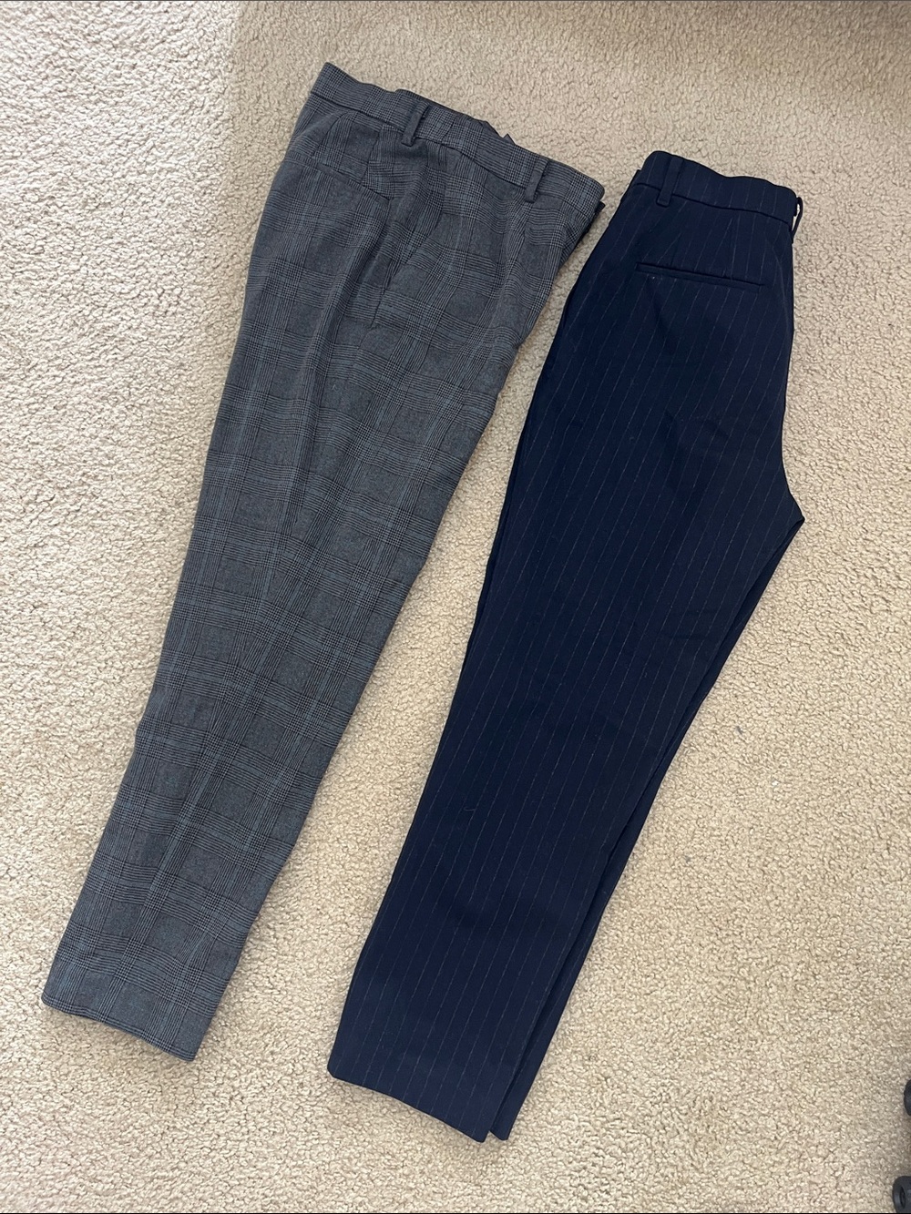 Uniqlo Smart ankle pants w way stretch size S lot of 2